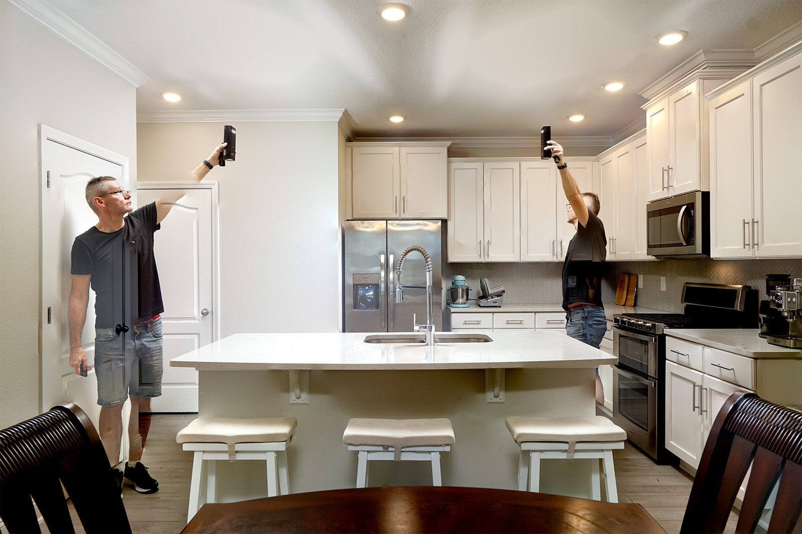 Behind the scenes of a flambient capture — flash setup in an interior